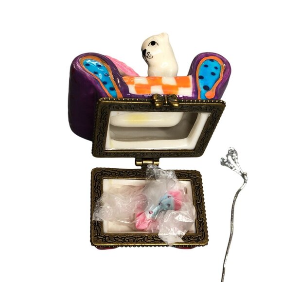 Gift Box Cat Chair Porcelain Hinged Trinket Present Jewelry Pill Purple Kitten - Picture 10 of 13